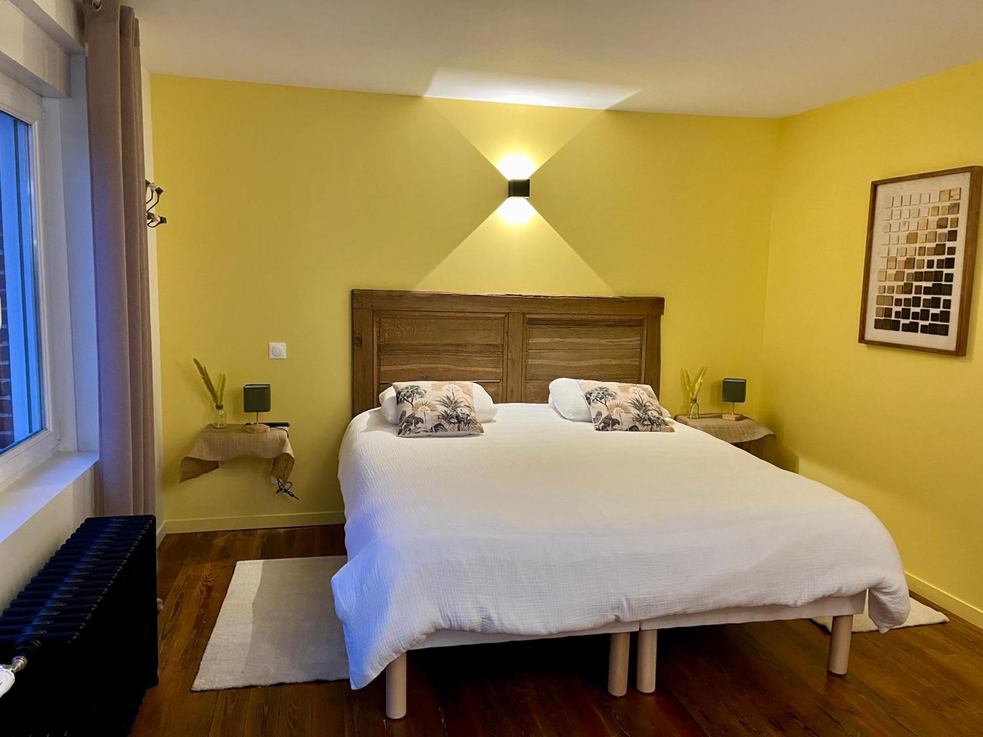 Le Domaine Du Castel Bed & Breakfast Saulzoir Exterior photo